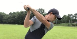 ゴルフ 簡単に手首の角度を維持する方法 必要な3つのポイント
